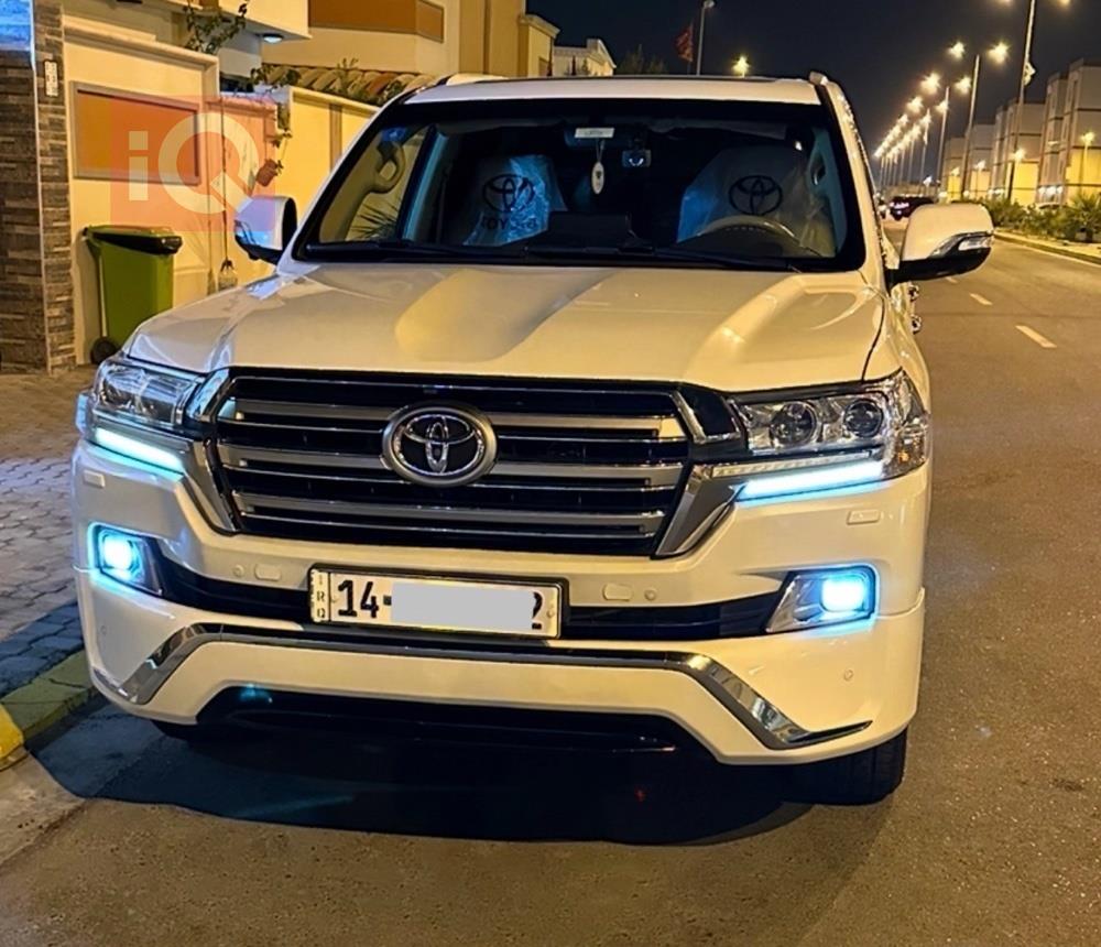 تويوتا لاندكروزر